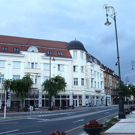 Hotel Central Nagykanizsa Eksteriør bilde