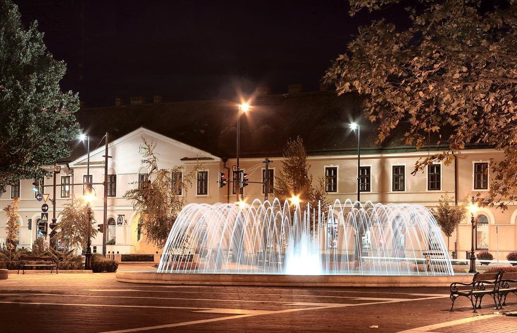 Hotel Central Nagykanizsa Eksteriør bilde