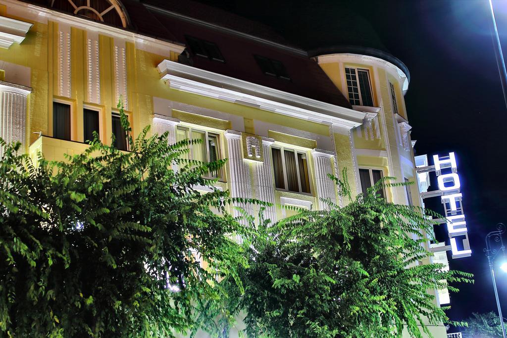 Hotel Central Nagykanizsa Eksteriør bilde