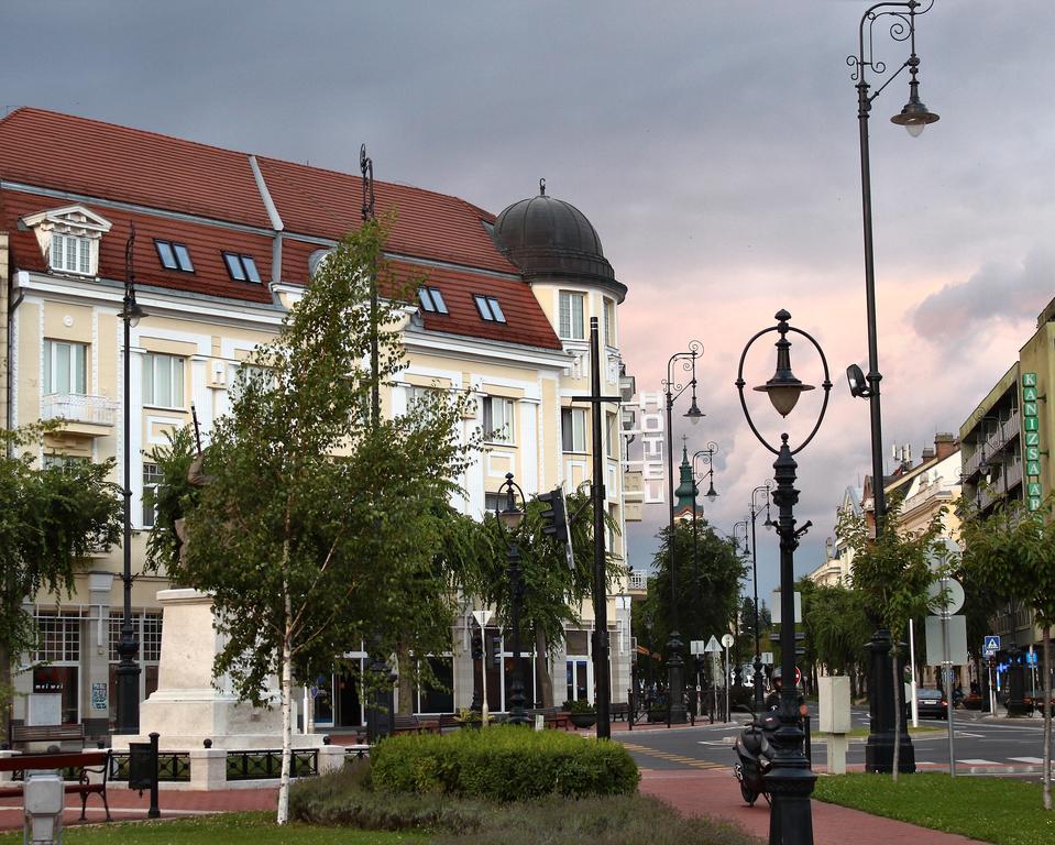 Hotel Central Nagykanizsa Eksteriør bilde